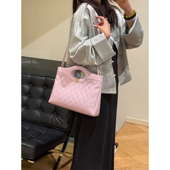 Chanel Women Pre-Loved Bag Very Good Condition - Picture 8 of 9